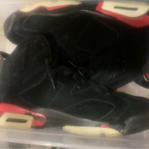 Jordan varsity 6 Black and Red Sneakers